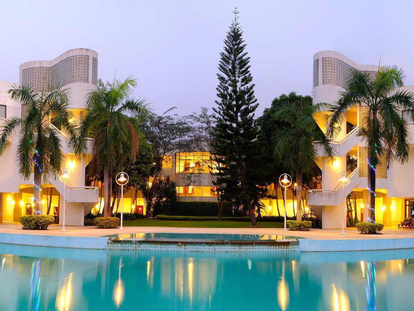 The Royal Chiang Mai Golf Resort Ban Mai  Exterior photo
